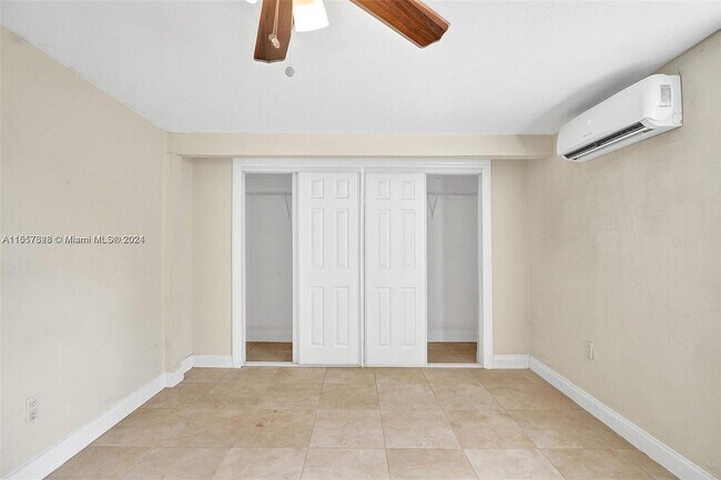 Foto del edificio - 6720 Freedom St