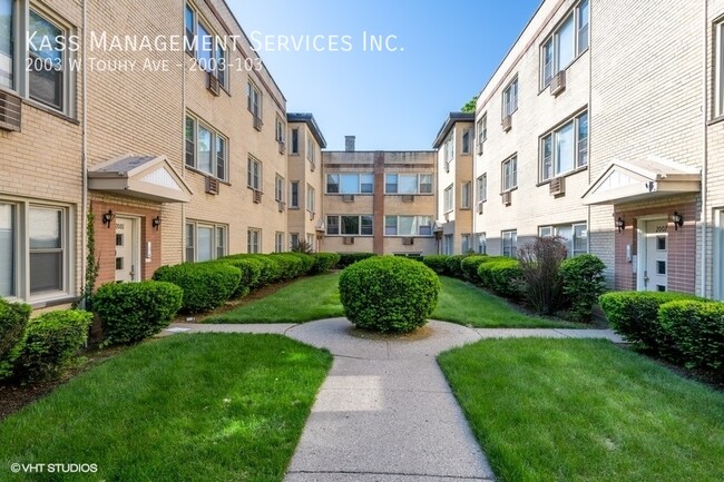 Foto del edificio - Rogers Park 2bed-2bath  Spacious unit with...