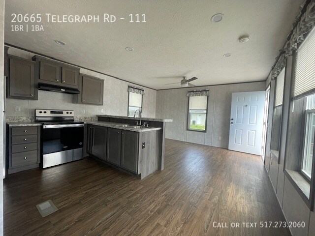 Foto del edificio - 20665 Telegraph Rd