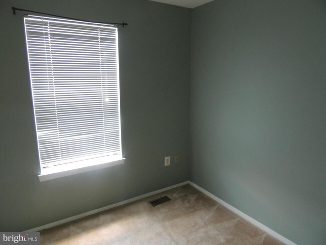 Building Photo - 7653 Blueberry Hill Ln