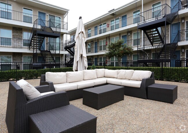 The Summit at Midtown - Apartments in Dallas, TX | Apartments.com
