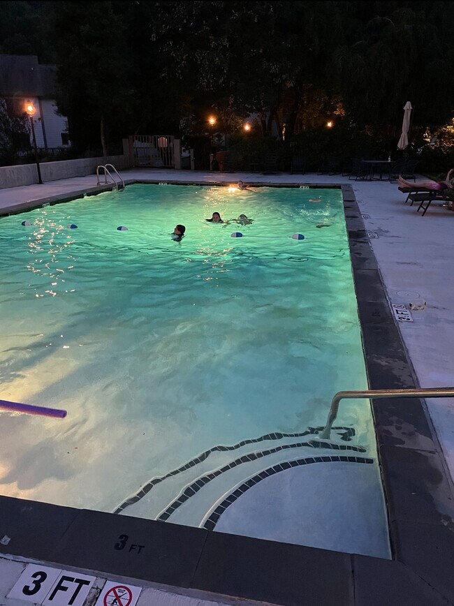 Foto del edificio - 704 Loran Pointe Cir