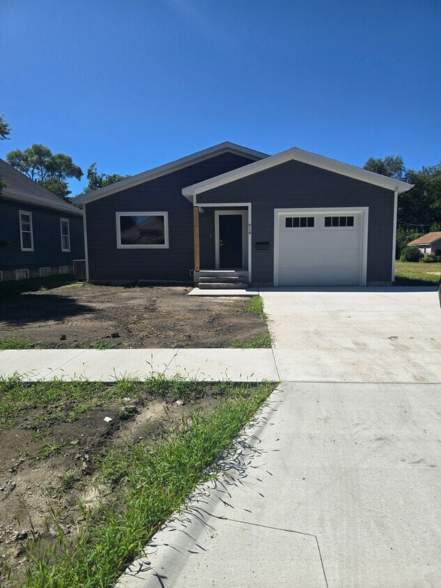 Primary Photo - New Build for Rent