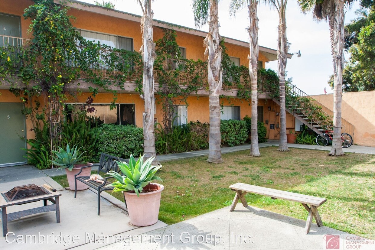 554 Greenbrier Dr, Oceanside, CA 92054 Room for Rent in Oceanside, CA