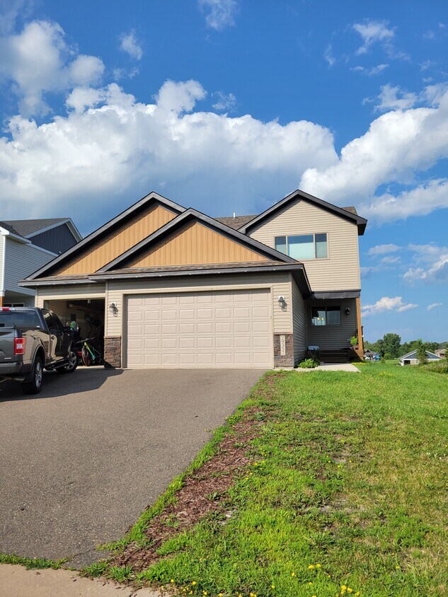 Foto principal - 29357 Wildwood Rd