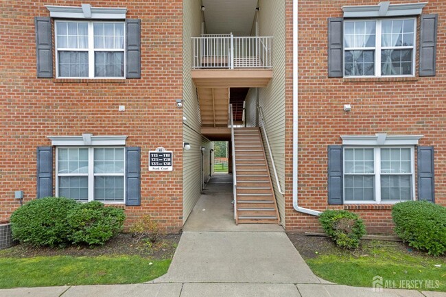 Building Photo - 136 Frank Ct