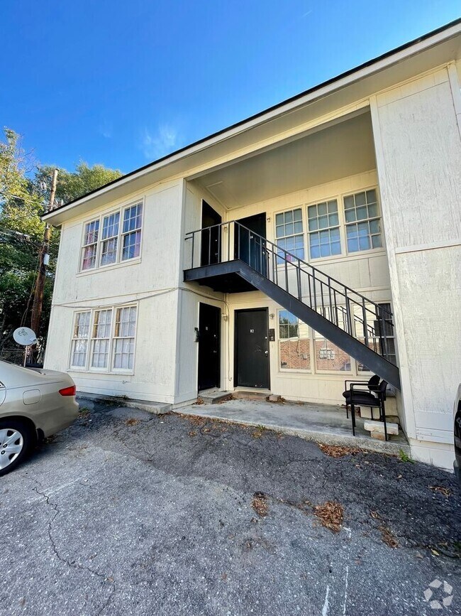 Building Photo - 1431 Aralia Dr