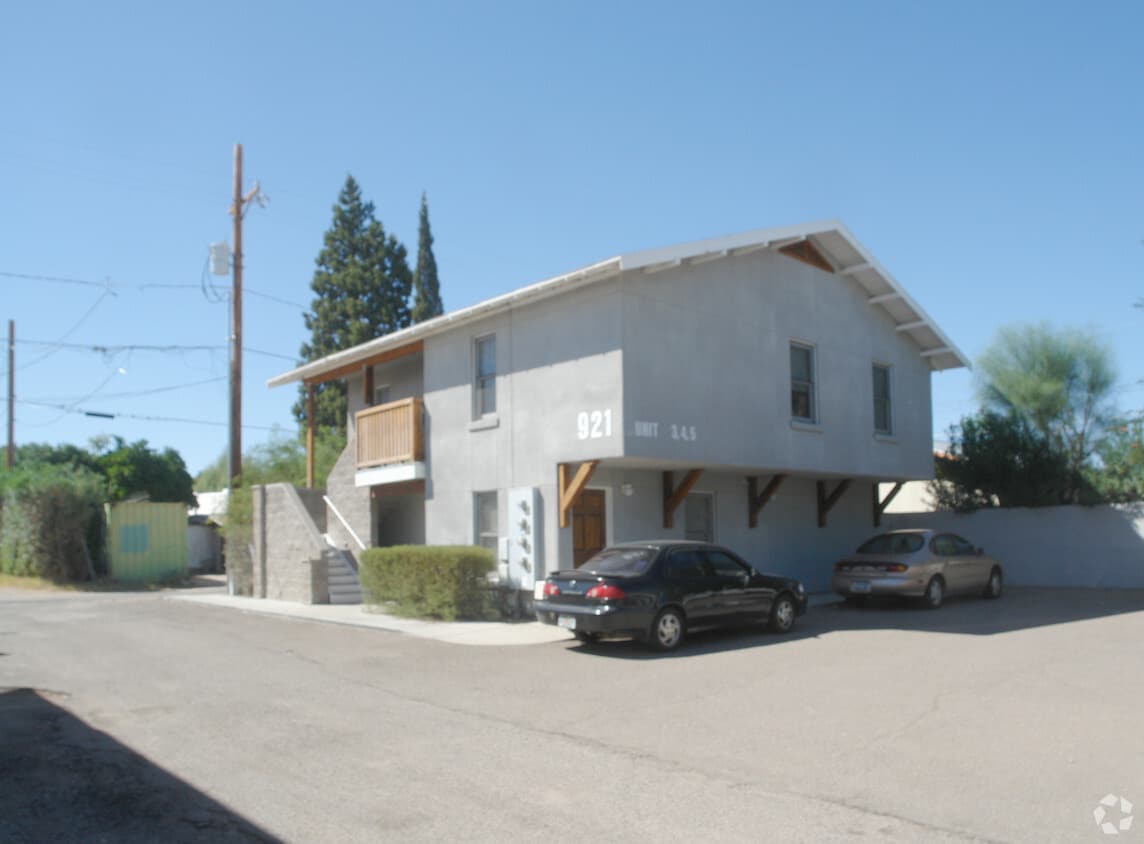 Primary Photo - 921 N 1st Ave