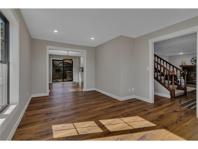 Building Photo - 501 Riverside Ave N