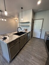 Building Photo - 1225 N Marion Rd