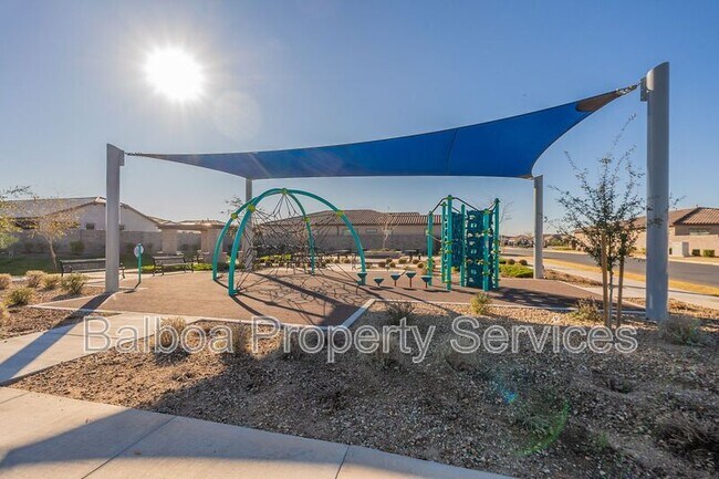 Building Photo - 5532 S Dillon Cir
