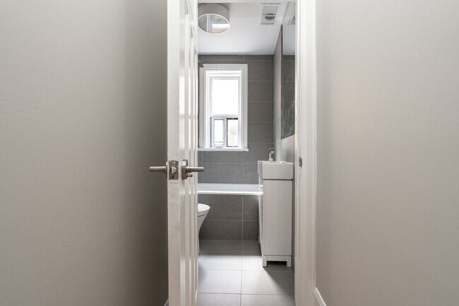 Photo du bâtiment - 145 Arlington Avenue