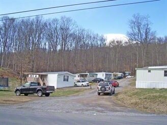 Foto principal - 312 New Summerville Rd