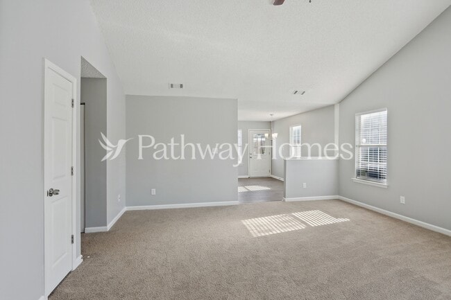 Building Photo - 449 Eagles Nest Way