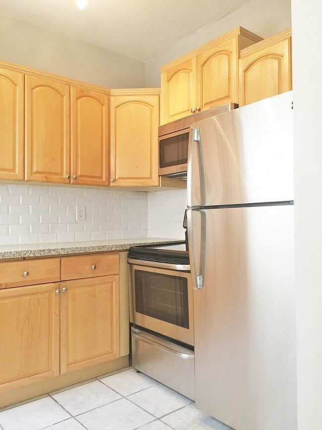 Foto del edificio - 1637 Tyler Street - 2