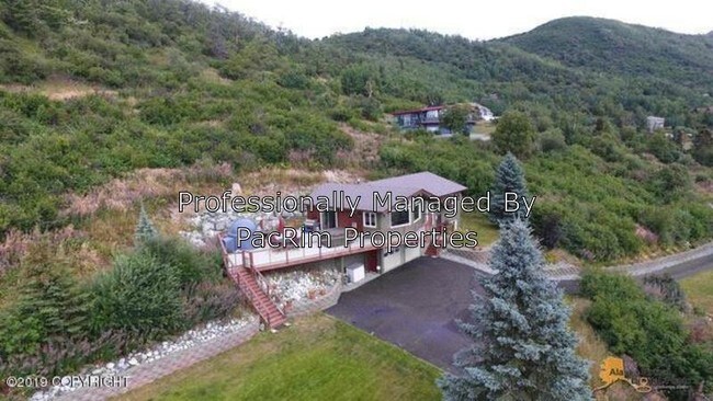 Building Photo - 8601 Spendlove Dr