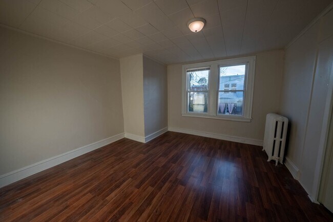 Foto del edificio - Showing now!