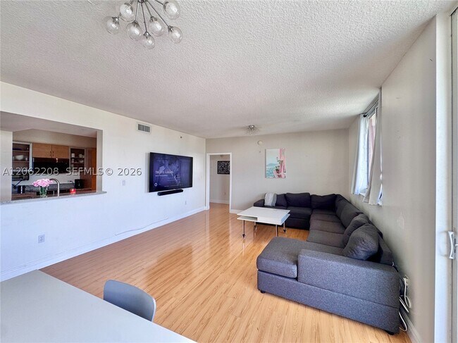 Building Photo - 2775 NE 187th St
