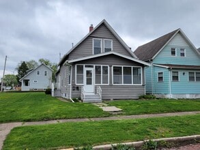 Building Photo - 605 41st St