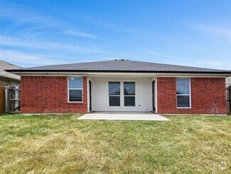 Building Photo - 904 Bales St