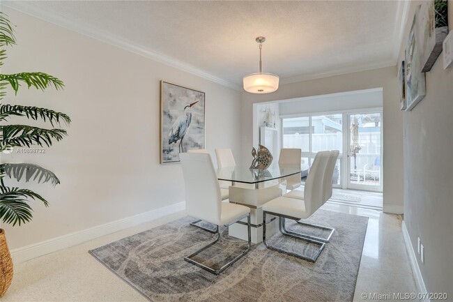Foto del edificio - 5450 N Ocean Blvd