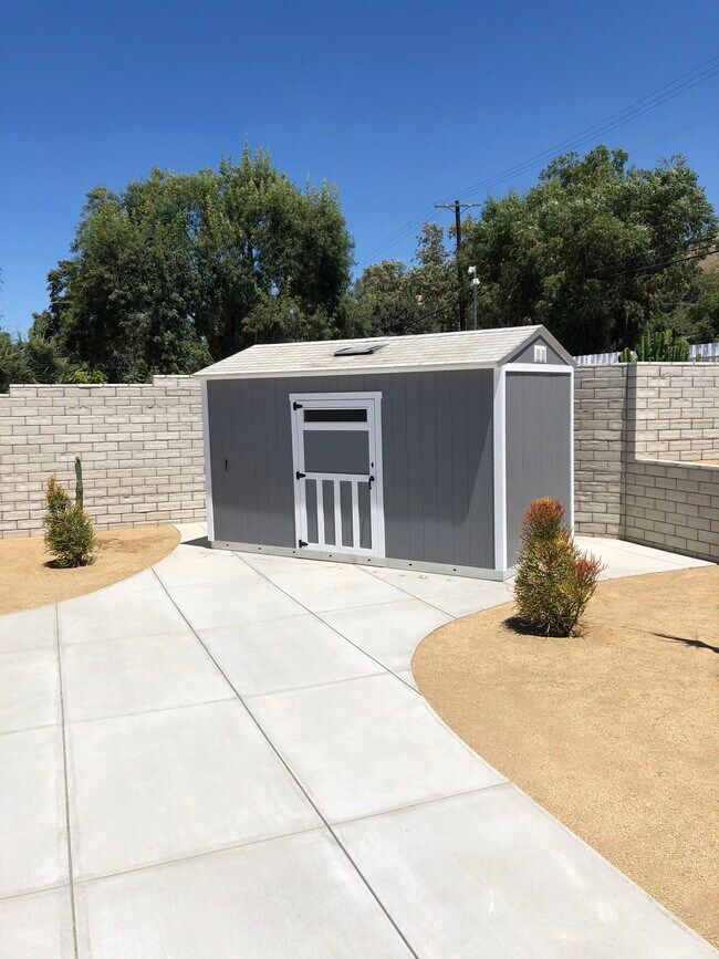 Laundry room/ storage shed - 9857 Wheatland Ave