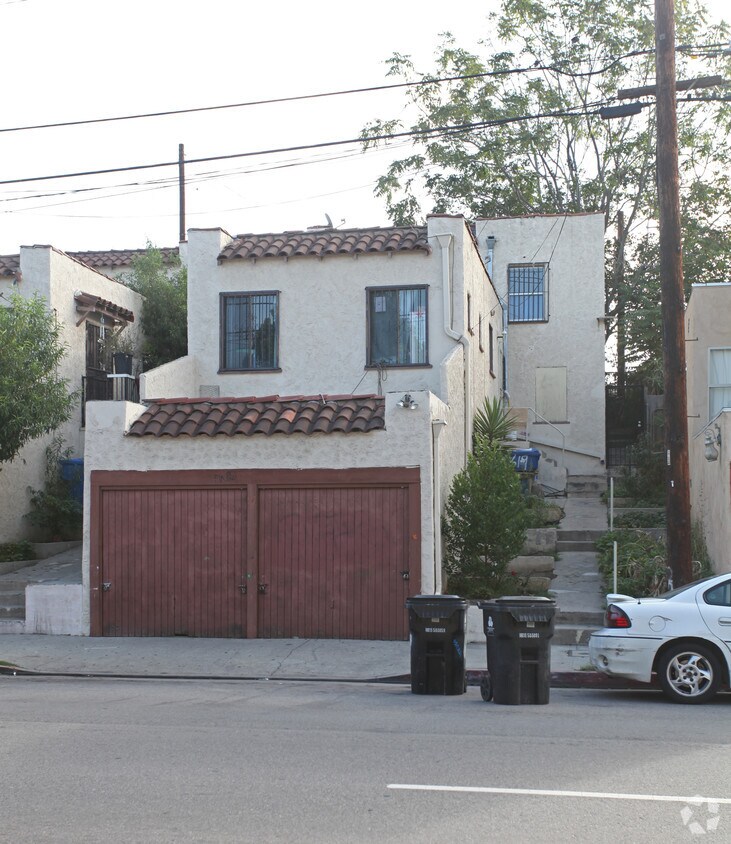 Foto del edificio - 619-625 1/2 W Avenue 28
