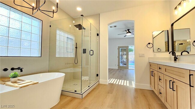 Foto del edificio - 3205 Townsend Hall Ct