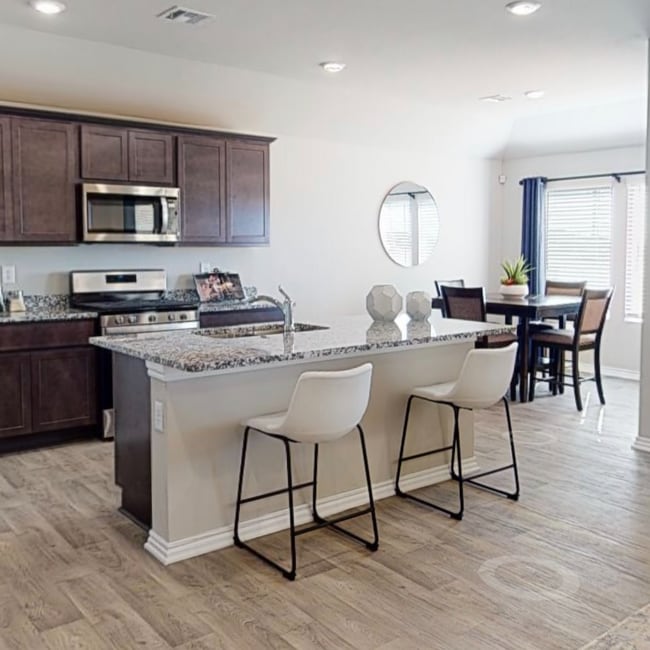 Building Photo - 2717 Phelps Dr