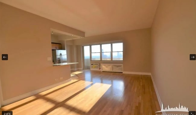 Building Photo - 314 Greenwich St