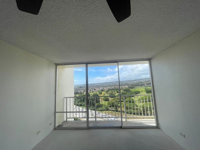Building Photo - 98-410-410 Koauka Loop