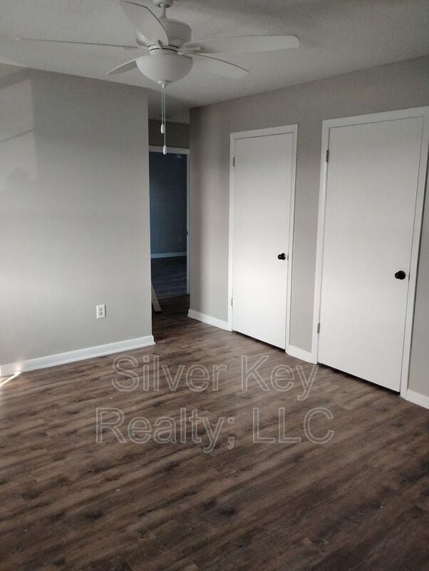 Foto del edificio - 823 Englewood Rd