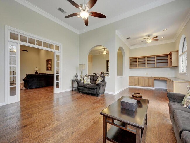 Foto del edificio - 7500 Canna Cove
