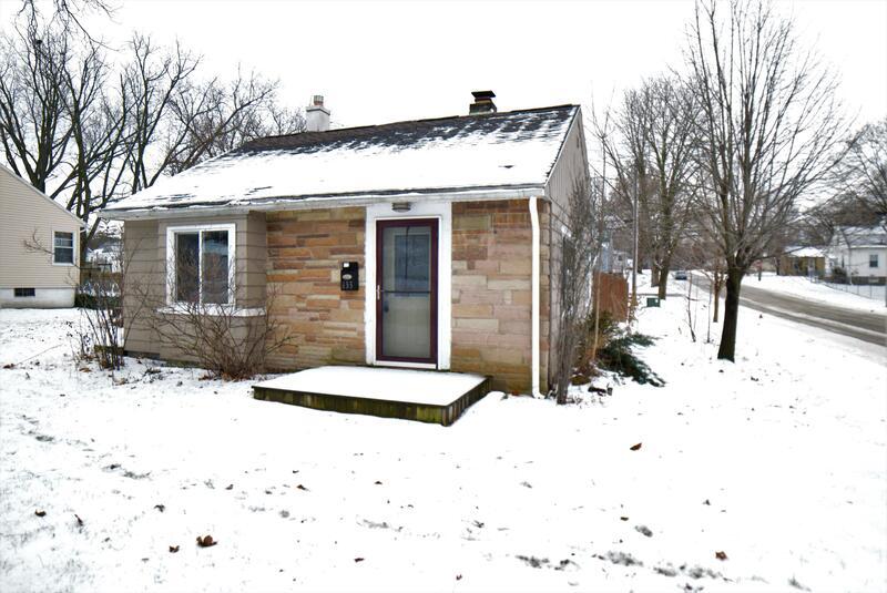 Primary Photo - 655 36th St NE