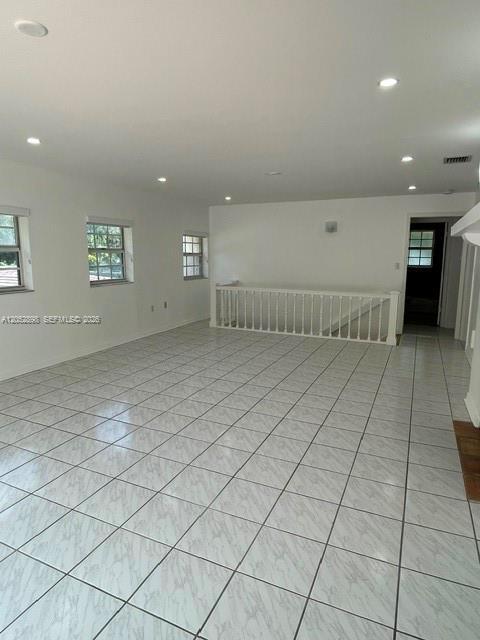 Building Photo - 502 Madeira Ave