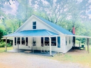 Building Photo - 70 Springside Rd