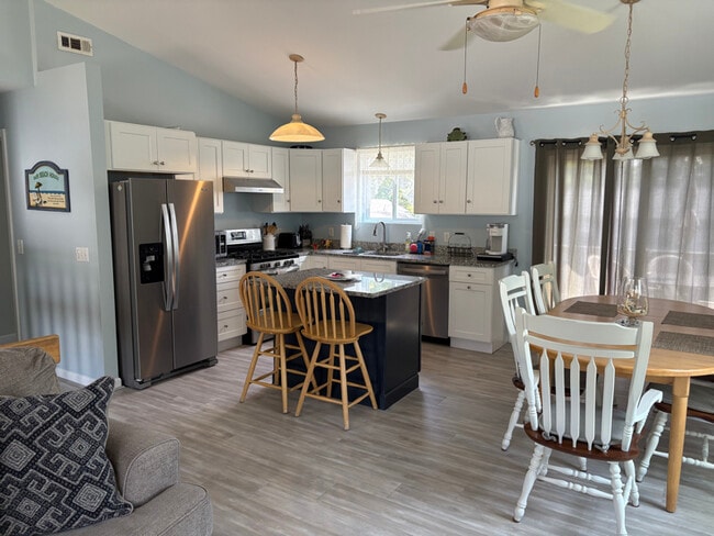 Foto del edificio - 10 Allagash Trail