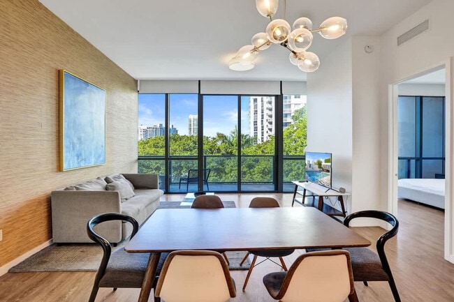 Building Photo - 1220 17th St