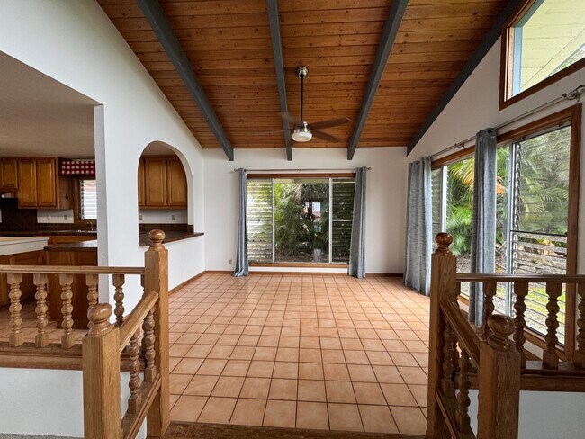 Foto del edificio - 360 Ohukea St