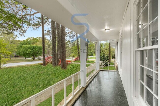 Foto del edificio - 2694 Hickory Valley Dr