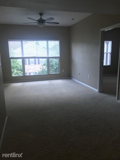 Building Photo - 2 br, 2 bath  - 420 E CENTRAL BLVD