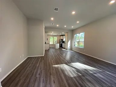 Foto del edificio - 15860 Pecan Dr