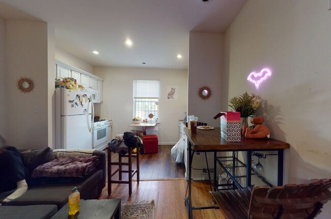 Photo - 1739 W Berks St Apartment