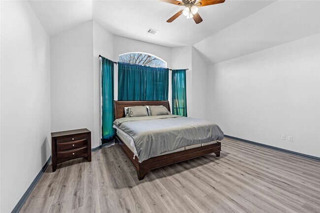 Foto del edificio - 6818 Catarina Cir