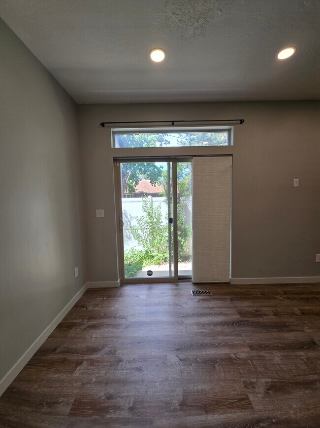 Foto del edificio - 287 E Rockingham Ct