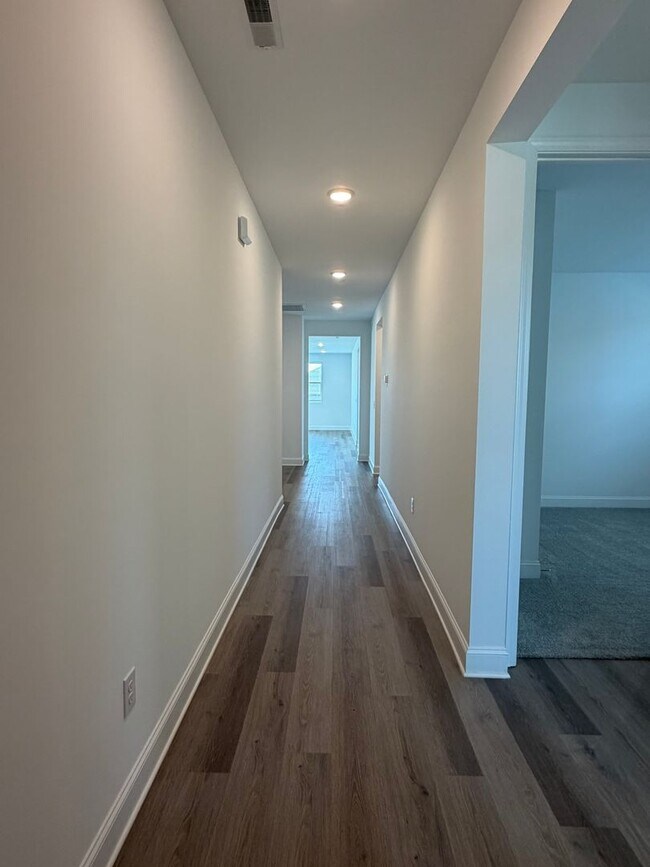 Foto del edificio - 334 Mistfield St