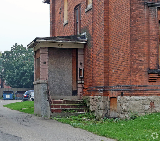 Photo du bâtiment - Wentworth Place Apartments