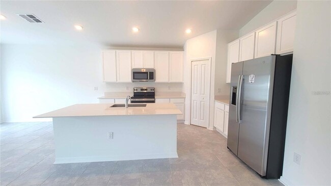 Building Photo - 397 Singing Sand Cir