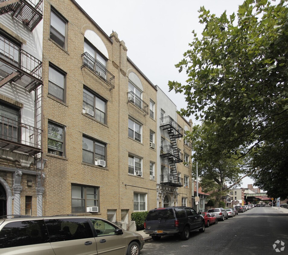 Building Photo - 43-10 53rd St