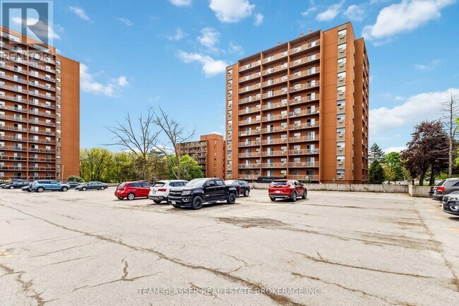 Building Photo - 1570-1570 Adelaide St N